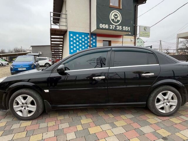 Черный Опель Вектра, объемом двигателя 2.2 л и пробегом 250 тыс. км за 5600 $, фото 3 на Automoto.ua