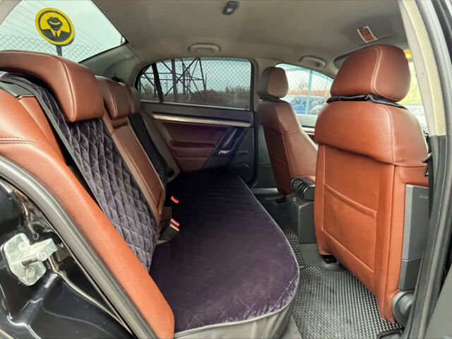 Черный Опель Вектра, объемом двигателя 2.2 л и пробегом 250 тыс. км за 5600 $, фото 16 на Automoto.ua