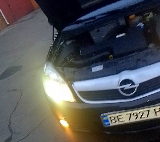 Черный Опель Вектра, объемом двигателя 2.2 л и пробегом 183 тыс. км за 5349 $, фото 3 на Automoto.ua