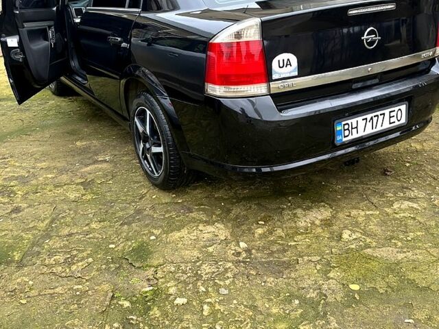 Черный Опель Вектра, объемом двигателя 1.8 л и пробегом 320 тыс. км за 5300 $, фото 10 на Automoto.ua