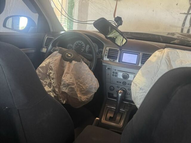 Чорний Опель Вектра, об'ємом двигуна 2.2 л та пробігом 157 тис. км за 2500 $, фото 10 на Automoto.ua