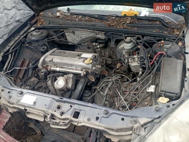 Чорний Опель Вектра, об'ємом двигуна 2.2 л та пробігом 342 тис. км за 1300 $, фото 4 на Automoto.ua