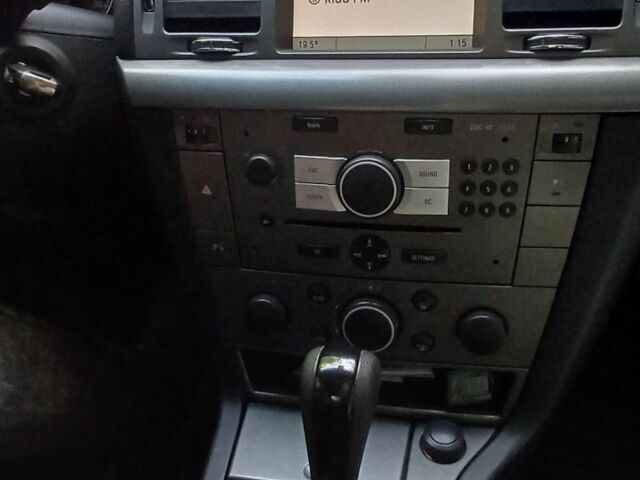 Черный Опель Вектра, объемом двигателя 2.8 л и пробегом 250 тыс. км за 5700 $, фото 12 на Automoto.ua