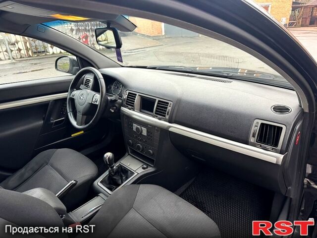 Черный Опель Вектра, объемом двигателя 2.2 л и пробегом 0 тыс. км за 4500 $, фото 9 на Automoto.ua