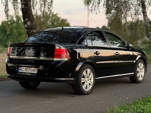 Черный Опель Вектра, объемом двигателя 2.2 л и пробегом 196 тыс. км за 4500 $, фото 3 на Automoto.ua
