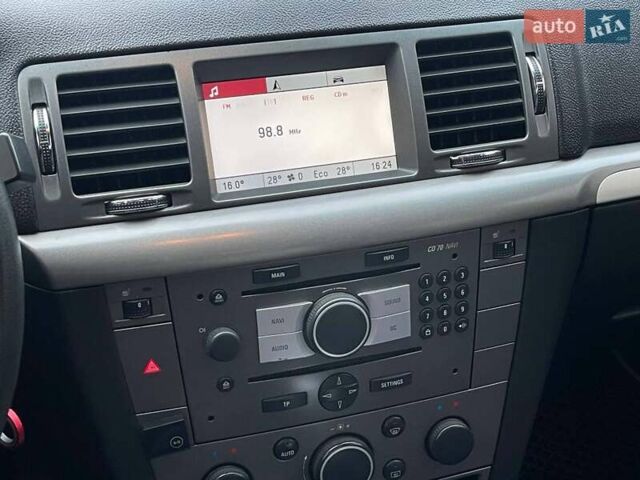 Чорний Опель Вектра, об'ємом двигуна 2.2 л та пробігом 308 тис. км за 5699 $, фото 17 на Automoto.ua