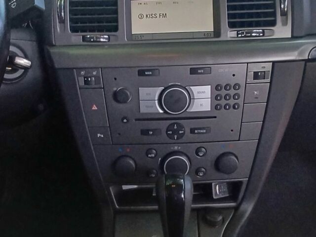 Черный Опель Вектра, объемом двигателя 2.8 л и пробегом 250 тыс. км за 5999 $, фото 8 на Automoto.ua