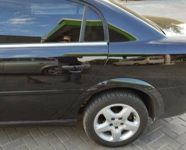 Черный Опель Вектра, объемом двигателя 1.8 л и пробегом 214 тыс. км за 5200 $, фото 3 на Automoto.ua