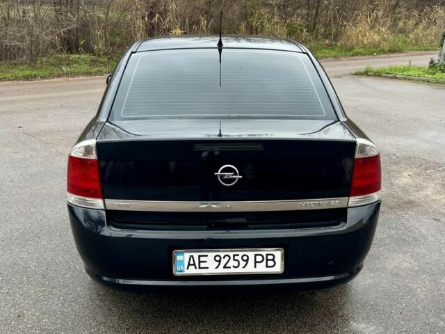 Чорний Опель Вектра, об'ємом двигуна 2.2 л та пробігом 185 тис. км за 5400 $, фото 5 на Automoto.ua