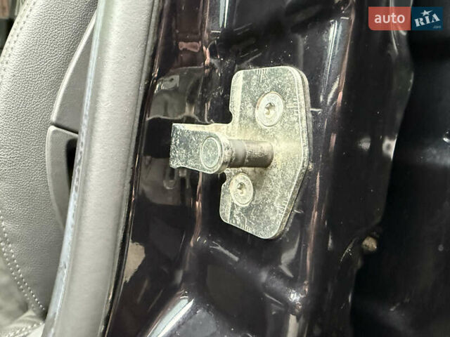 Чорний Опель Вектра, об'ємом двигуна 2.2 л та пробігом 33 тис. км за 9500 $, фото 33 на Automoto.ua