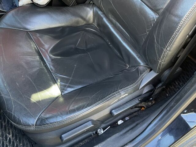 Чорний Опель Вектра, об'ємом двигуна 2.2 л та пробігом 334 тис. км за 4500 $, фото 5 на Automoto.ua