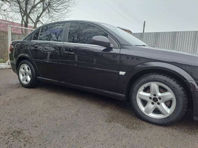 Черный Опель Вектра, объемом двигателя 2.2 л и пробегом 185 тыс. км за 5500 $, фото 11 на Automoto.ua