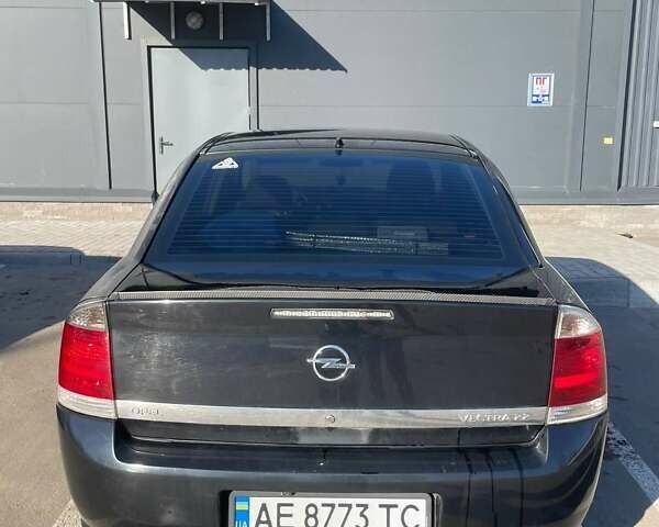 Черный Опель Вектра, объемом двигателя 2.2 л и пробегом 260 тыс. км за 4900 $, фото 2 на Automoto.ua