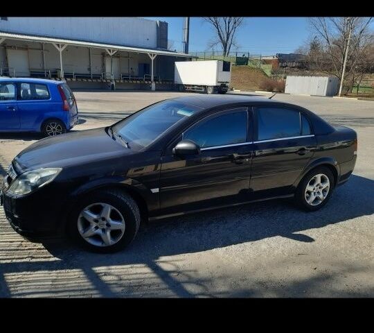 Чорний Опель Вектра, об'ємом двигуна 2.2 л та пробігом 290 тис. км за 6100 $, фото 4 на Automoto.ua