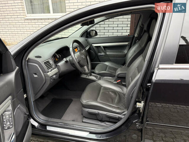 Чорний Опель Вектра, об'ємом двигуна 2.2 л та пробігом 33 тис. км за 9500 $, фото 24 на Automoto.ua