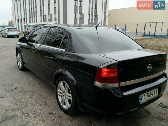 Черный Опель Вектра, объемом двигателя 2.2 л и пробегом 251 тыс. км за 4600 $, фото 4 на Automoto.ua