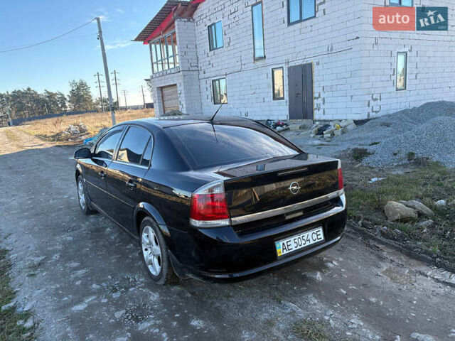 Чорний Опель Вектра, об'ємом двигуна 1.8 л та пробігом 244 тис. км за 3500 $, фото 4 на Automoto.ua