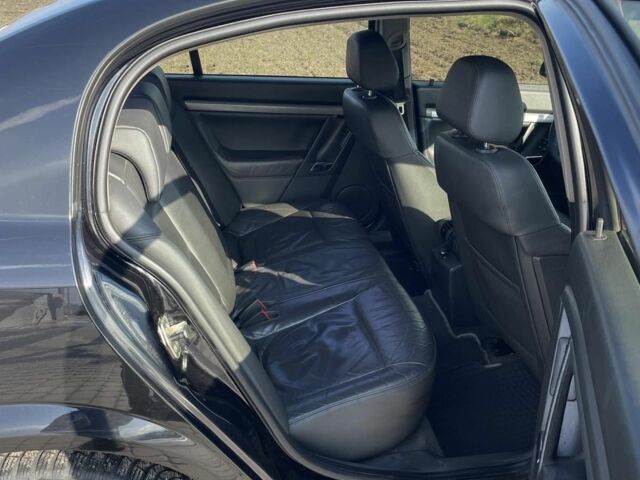 Чорний Опель Вектра, об'ємом двигуна 0 л та пробігом 271 тис. км за 5999 $, фото 2 на Automoto.ua