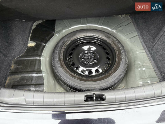 Чорний Опель Вектра, об'ємом двигуна 2.2 л та пробігом 33 тис. км за 9500 $, фото 48 на Automoto.ua