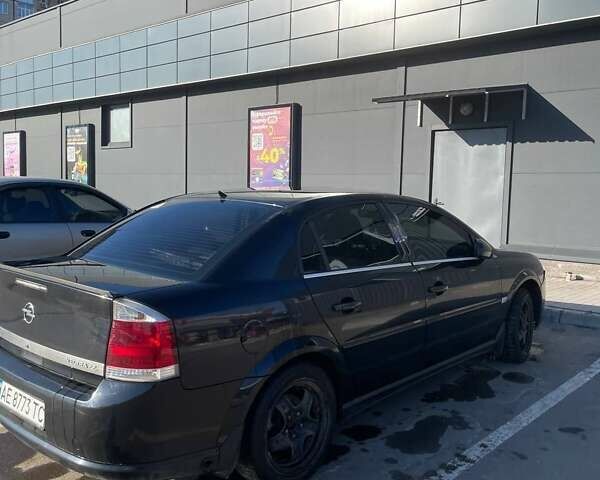 Черный Опель Вектра, объемом двигателя 2.2 л и пробегом 260 тыс. км за 4900 $, фото 3 на Automoto.ua