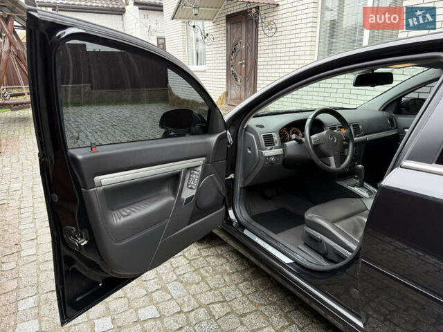 Чорний Опель Вектра, об'ємом двигуна 2.2 л та пробігом 33 тис. км за 9500 $, фото 22 на Automoto.ua