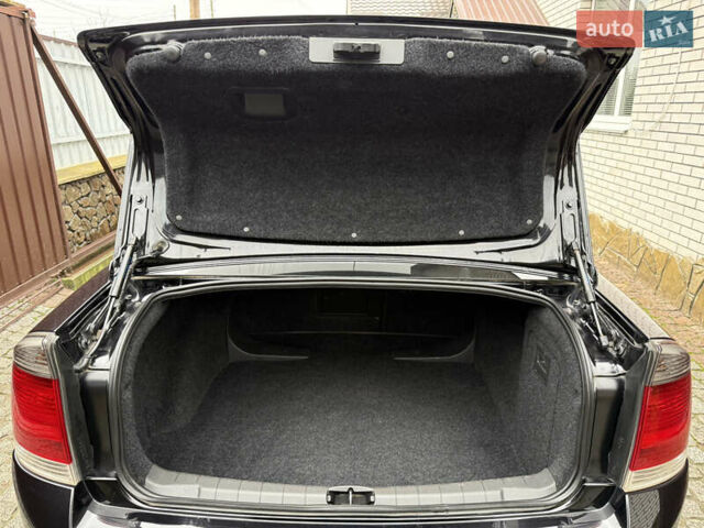 Чорний Опель Вектра, об'ємом двигуна 2.2 л та пробігом 33 тис. км за 9500 $, фото 44 на Automoto.ua