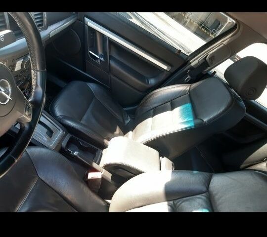 Чорний Опель Вектра, об'ємом двигуна 2.2 л та пробігом 290 тис. км за 6100 $, фото 6 на Automoto.ua