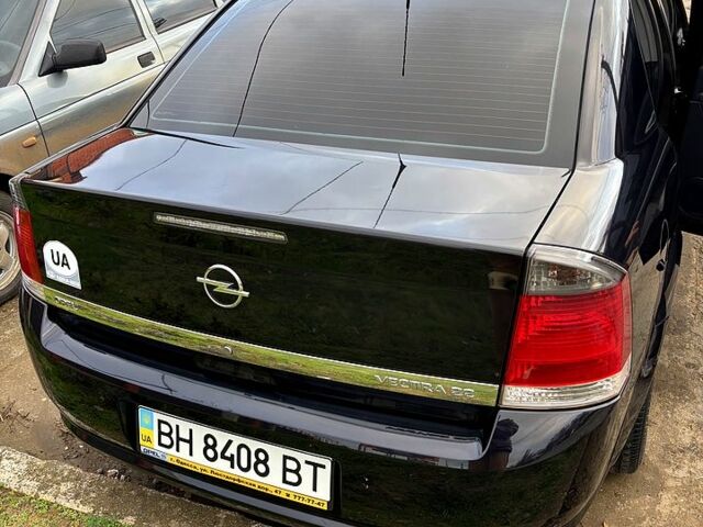Черный Опель Вектра, объемом двигателя 2.2 л и пробегом 33 тыс. км за 8000 $, фото 2 на Automoto.ua