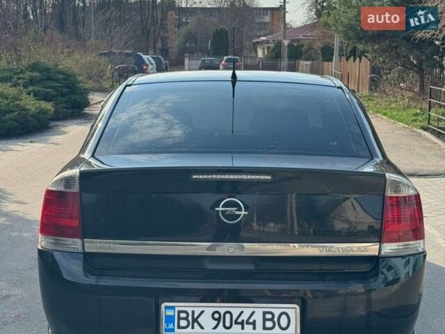 Черный Опель Вектра, объемом двигателя 2.2 л и пробегом 370 тыс. км за 4750 $, фото 10 на Automoto.ua