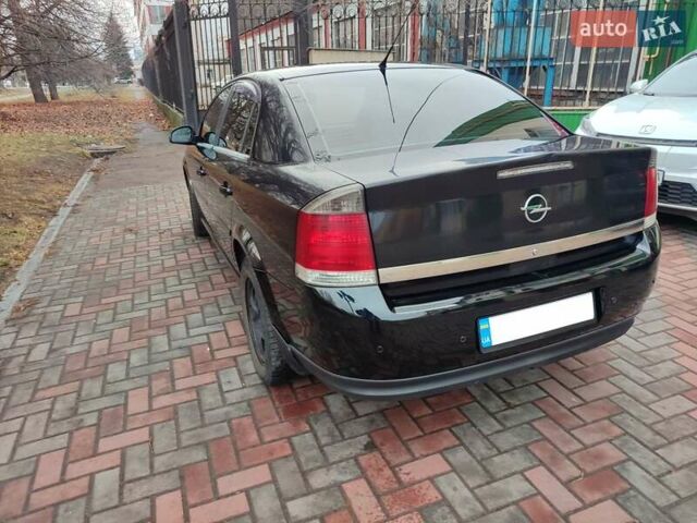 Черный Опель Вектра, объемом двигателя 2.2 л и пробегом 178 тыс. км за 4900 $, фото 10 на Automoto.ua