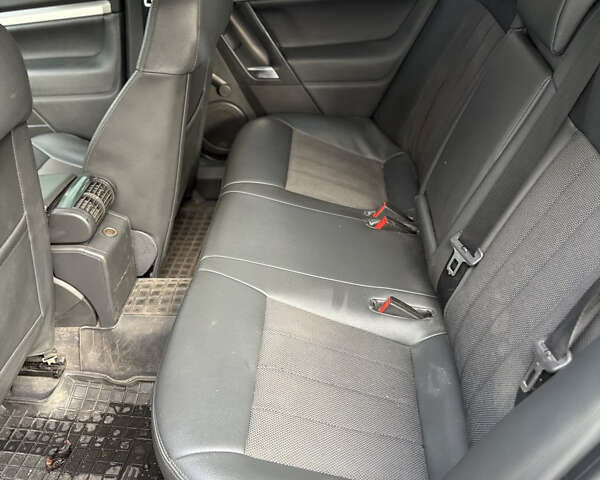 Чорний Опель Вектра, об'ємом двигуна 1.8 л та пробігом 244 тис. км за 3350 $, фото 6 на Automoto.ua