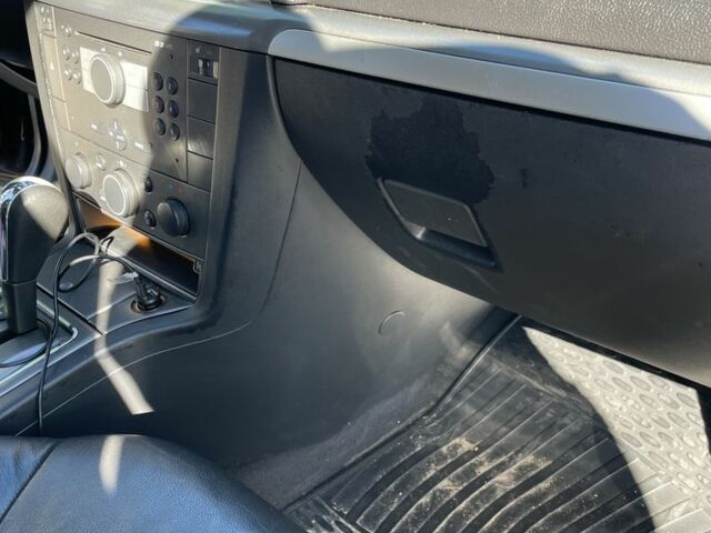 Чорний Опель Вектра, об'ємом двигуна 2.2 л та пробігом 334 тис. км за 4500 $, фото 10 на Automoto.ua