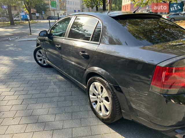 Черный Опель Вектра, объемом двигателя 2.2 л и пробегом 235 тыс. км за 6200 $, фото 3 на Automoto.ua