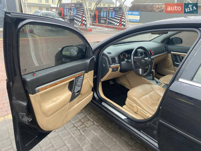 Чорний Опель Вектра, об'ємом двигуна 2.2 л та пробігом 268 тис. км за 5500 $, фото 4 на Automoto.ua