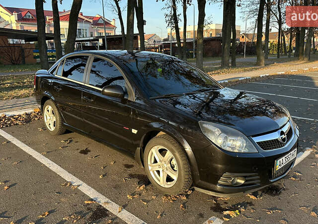 Черный Опель Вектра, объемом двигателя 2.2 л и пробегом 226 тыс. км за 6900 $, фото 1 на Automoto.ua