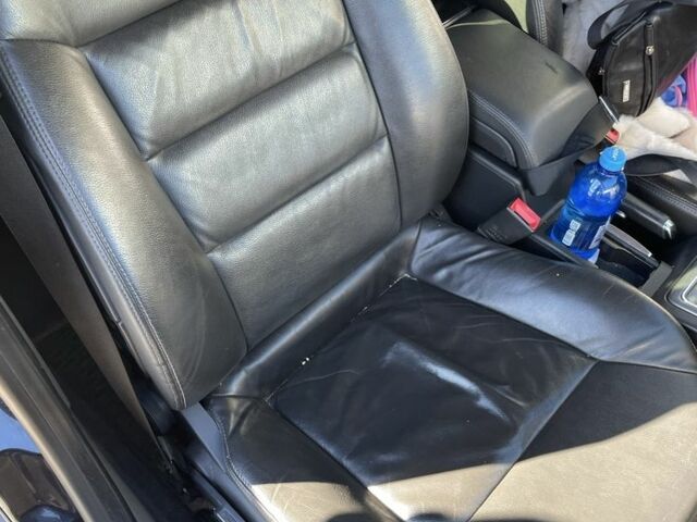 Чорний Опель Вектра, об'ємом двигуна 2.2 л та пробігом 334 тис. км за 4500 $, фото 6 на Automoto.ua