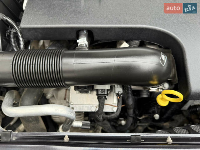 Чорний Опель Вектра, об'ємом двигуна 2.2 л та пробігом 33 тис. км за 9500 $, фото 65 на Automoto.ua