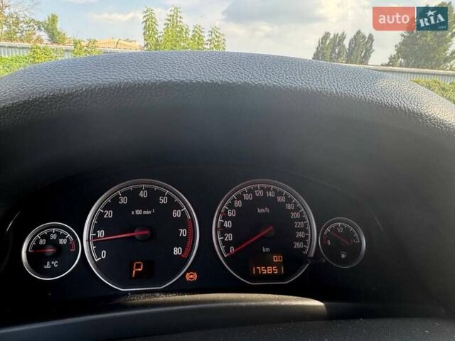 Черный Опель Вектра, объемом двигателя 2.2 л и пробегом 175 тыс. км за 5300 $, фото 11 на Automoto.ua