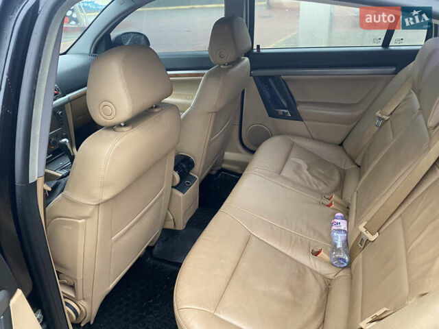 Чорний Опель Вектра, об'ємом двигуна 2.2 л та пробігом 268 тис. км за 5500 $, фото 7 на Automoto.ua