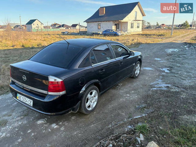 Чорний Опель Вектра, об'ємом двигуна 1.8 л та пробігом 244 тис. км за 3500 $, фото 5 на Automoto.ua