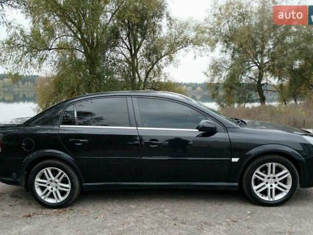 Черный Опель Вектра, объемом двигателя 2.2 л и пробегом 251 тыс. км за 4500 $, фото 3 на Automoto.ua