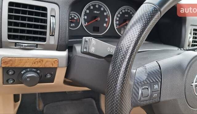 Черный Опель Вектра, объемом двигателя 2.2 л и пробегом 288 тыс. км за 5000 $, фото 20 на Automoto.ua