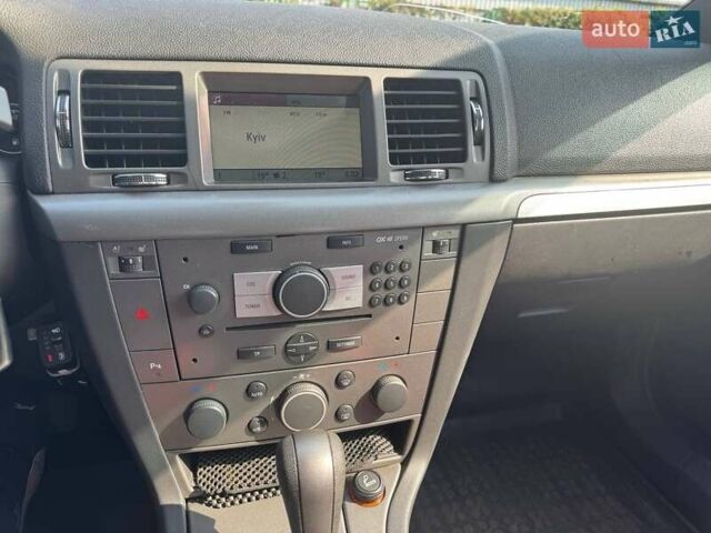 Черный Опель Вектра, объемом двигателя 2.2 л и пробегом 175 тыс. км за 5300 $, фото 9 на Automoto.ua