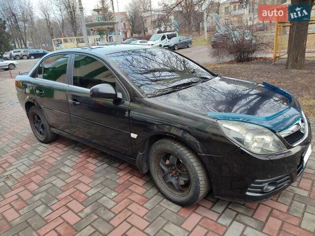 Черный Опель Вектра, объемом двигателя 2.2 л и пробегом 178 тыс. км за 4900 $, фото 5 на Automoto.ua
