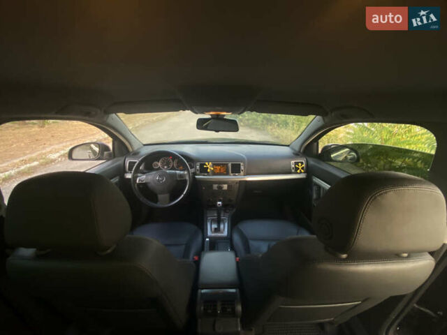 Черный Опель Вектра, объемом двигателя 2.2 л и пробегом 157 тыс. км за 6900 $, фото 17 на Automoto.ua