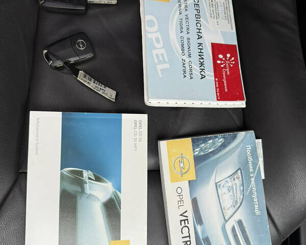 Чорний Опель Вектра, об'ємом двигуна 2.2 л та пробігом 33 тис. км за 9500 $, фото 60 на Automoto.ua