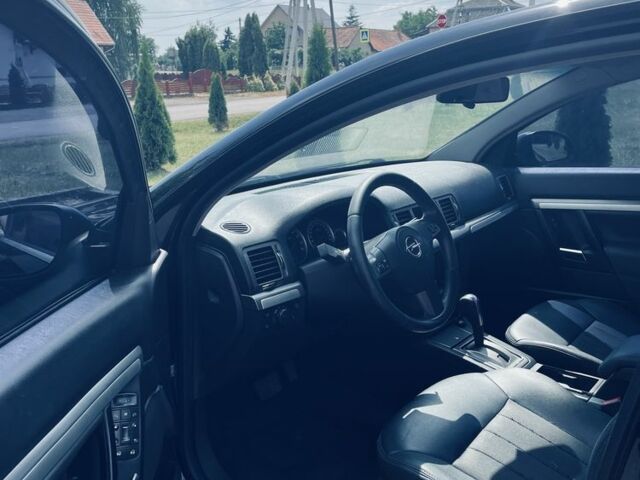 Чорний Опель Вектра, об'ємом двигуна 2.2 л та пробігом 298 тис. км за 6500 $, фото 4 на Automoto.ua