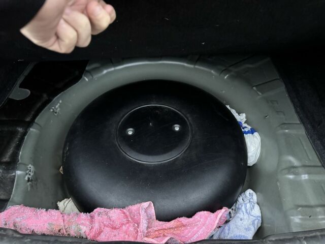 Черный Опель Вектра, объемом двигателя 2.5 л и пробегом 150 тыс. км за 7000 $, фото 18 на Automoto.ua