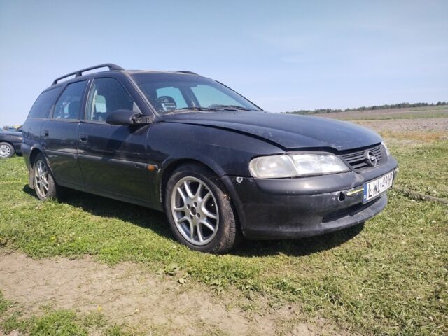 Черный Опель Вектра, объемом двигателя 0 л и пробегом 412 тыс. км за 450 $, фото 1 на Automoto.ua