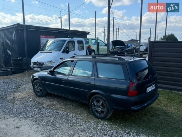 Черный Опель Вектра, объемом двигателя 1.8 л и пробегом 400 тыс. км за 820 $, фото 3 на Automoto.ua